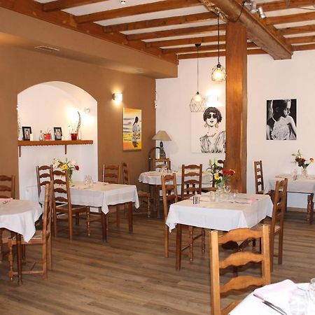 Hôtel Restaurant Le Saint Clément Extérieur photo
